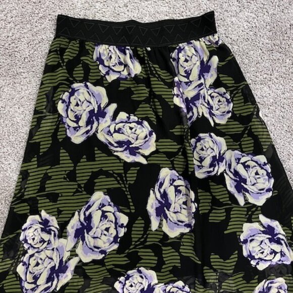 RARE Lularoe Lola Floral Flowing Chiffon Skirt size M - Picture 4 of 6